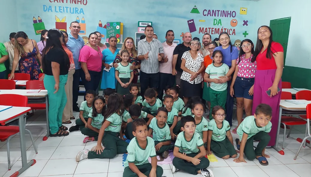A escola fica localizada na localidade Cabaceiro