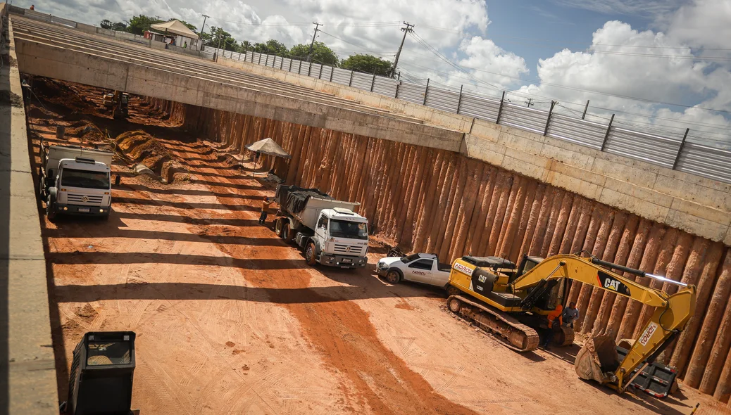 A obra promete melhorar o fluxo de trânsito na região