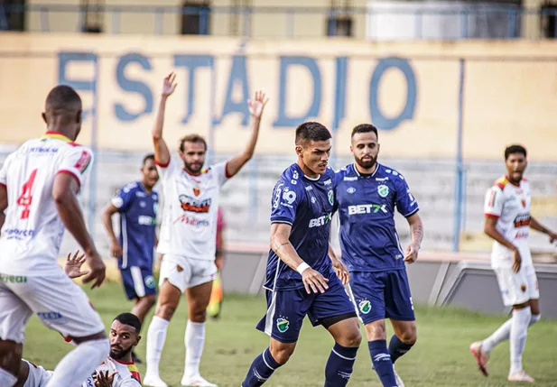 Altos empatou com Petrolina em amistoso