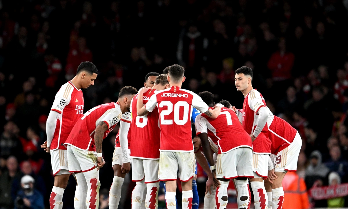 Arsenal empata coma Bayern em jogo de ida da Champions