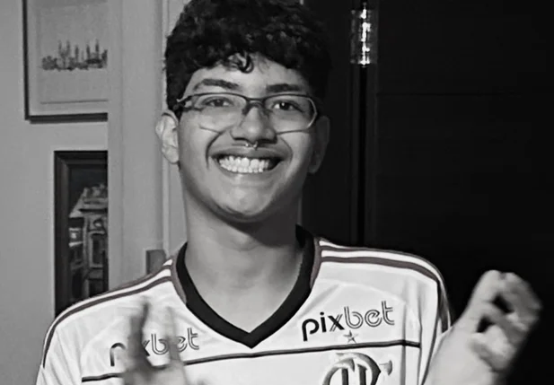 Arthur Rodrigues, filho do prefeito de Belém, no Pará, morreu aos 16 anos de idade