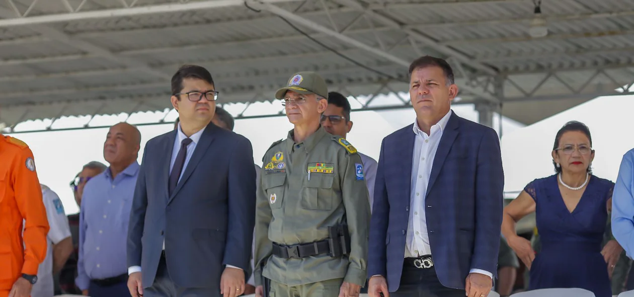 Autoridades da segurança pública durante o evento