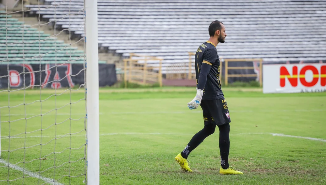 Axel Lopes goleiro do Águia de Marabá