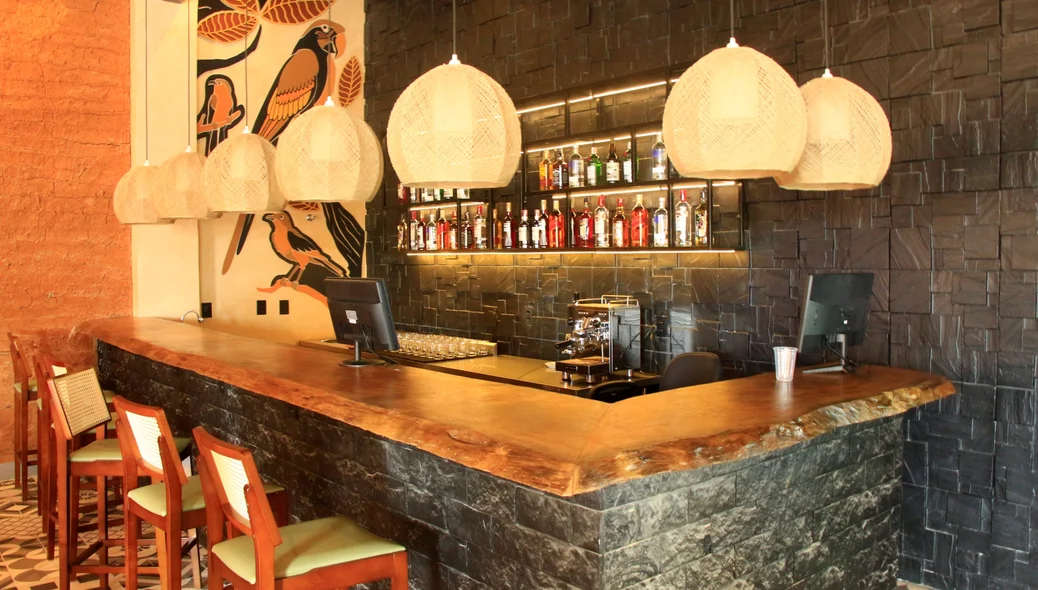 Bar no restaurante do Hotel Serra da Capivara