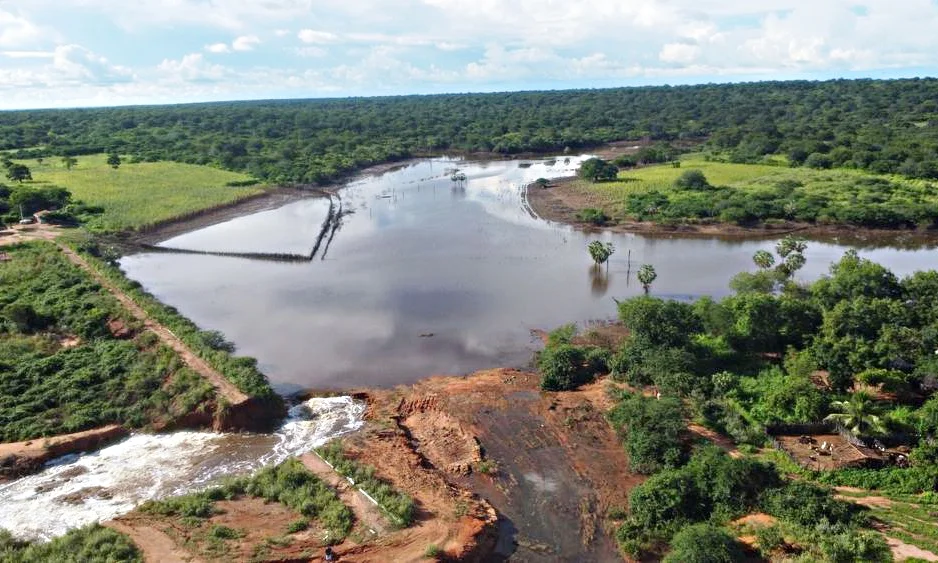 Barragem de Ingazeiras, localizada no município de Massapê do Piauí, sofreu um rompimento