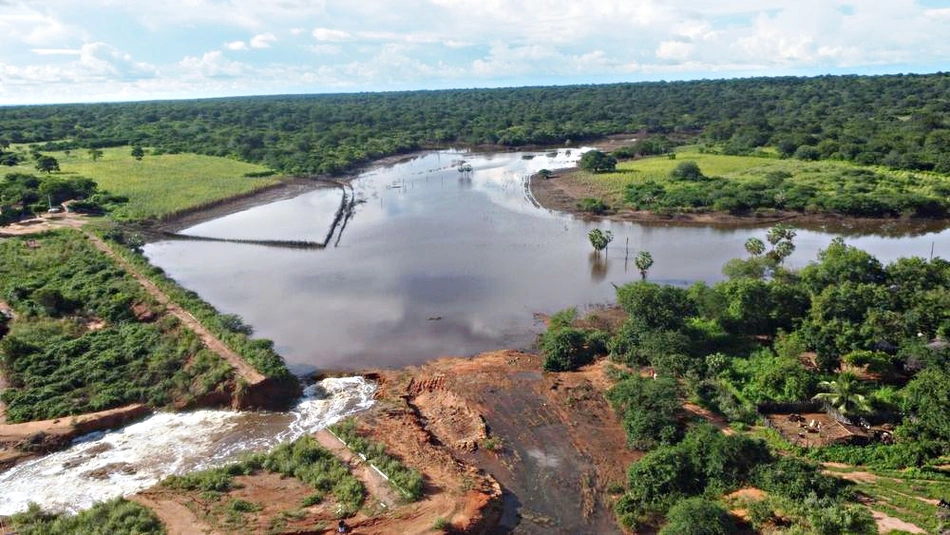Barragem de Ingazeiras, localizada no município de Massapê do Piauí, sofreu um rompimento