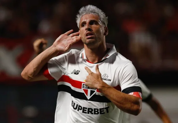 Calleri deve ser titular no jogo do São Paulo