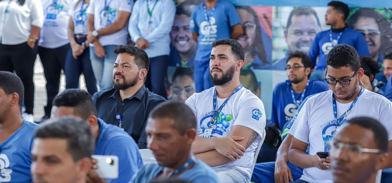 Colaboradores atentos a palestra da equipe da Equatorial Piauí