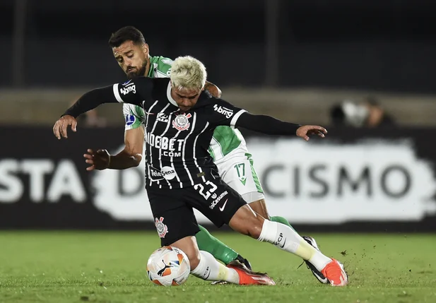 Corinthians empatou com o Racing-URU na estreia da Sul-Americana