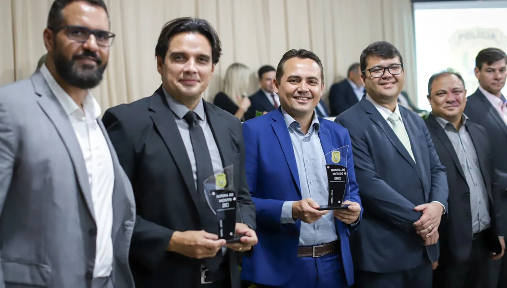 Delegados de Polícia Civil recebem homenagem no dia do Policial Civil
