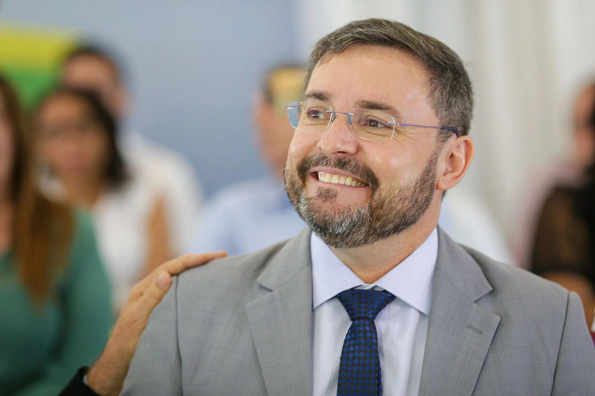 Deputado estadual Fábio Novo
