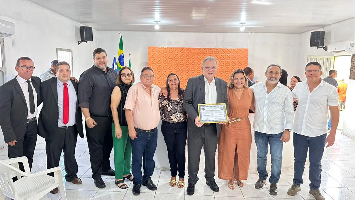 Deputado Florentino Neto recebe Título de Cidadão Santantoniense