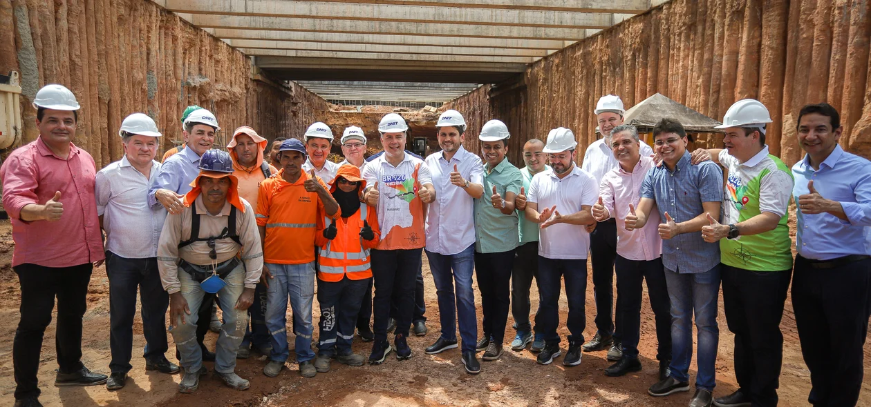 Diversos ministros estiveram presentes na obra
