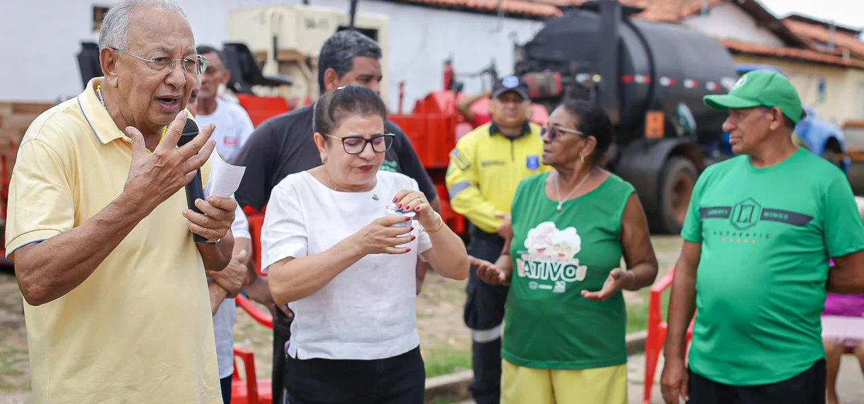 Dr. Pessoa durante sua fala