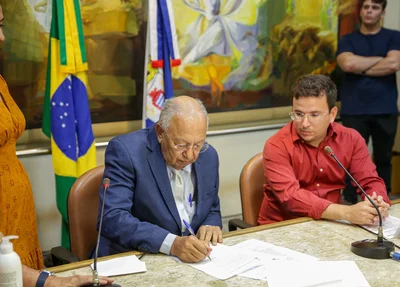 Dr. Pessoa sanciona Lei de reajuste salarial a agentes de endemia
