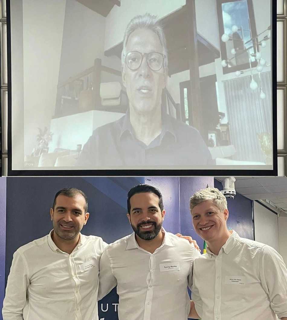 Eduardo Ribeiro, presidente nacional do Novo; Tonny Kerley; Marcel van Hattem; deputado federal e Romeu Zema, na parte superior