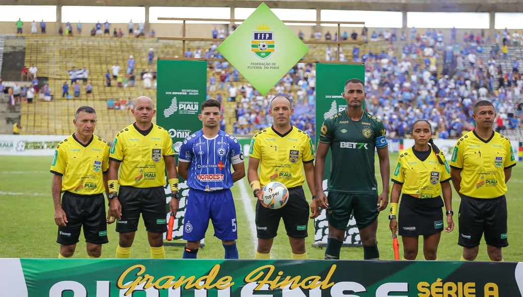 Equipe arbitragem na final do Campeonato Piauense 2024