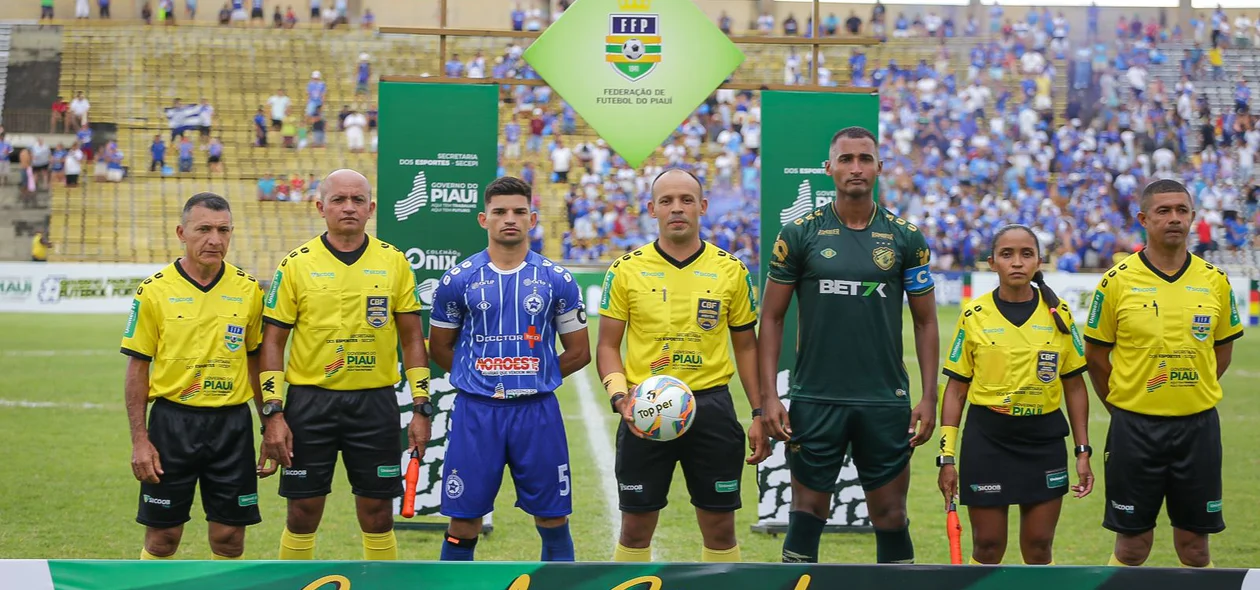 Equipe arbitragem na final do Campeonato Piauense 2024