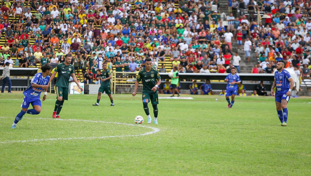 Equipe do Altos mantém posse de bola