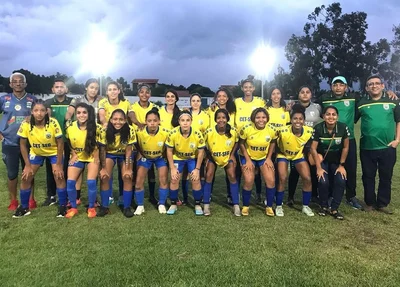 Equipe feminina do Tiradentes