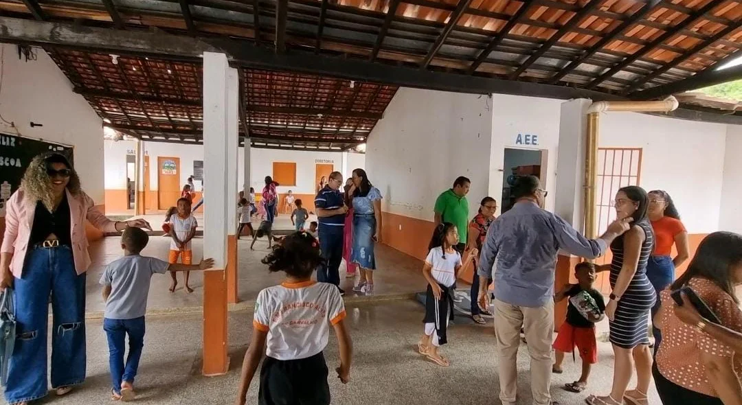 Escola em Nazária