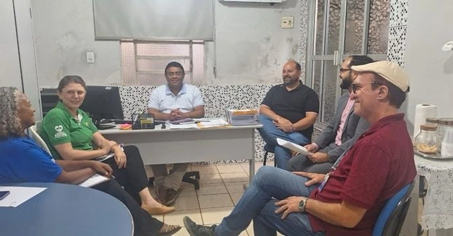Esperantina fortalece políticas para idosos em reunião interinstitucional