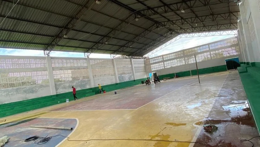 Ginásio em Esperantina passa por revitalização