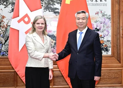 Gleisi Hoffmann e Li Xi