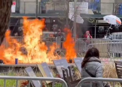 Homem ateou fogo em si mesmo em frente a julgamento de Trump
