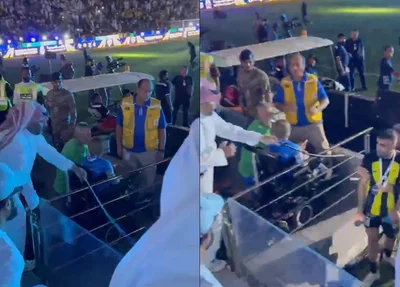 Jogador é chicoteado por torcedor
