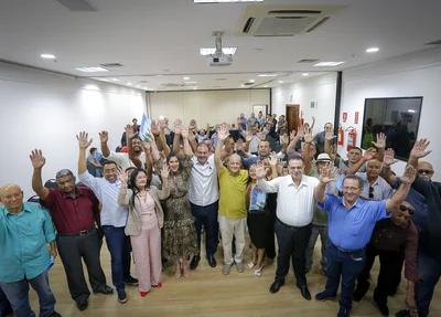 Lideranças do Republicanos reunidas com Sílvio Mendes