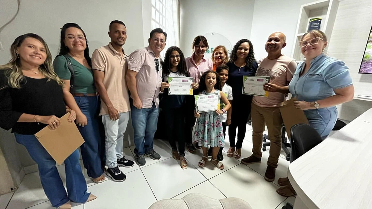 Maria Vitória de Souza Sá Fortes é aluna do 7º ano