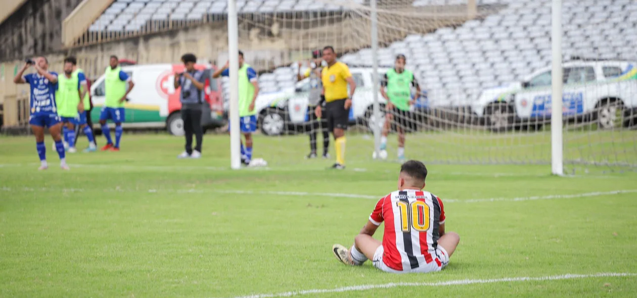 Mateus Sabiá, meia do River