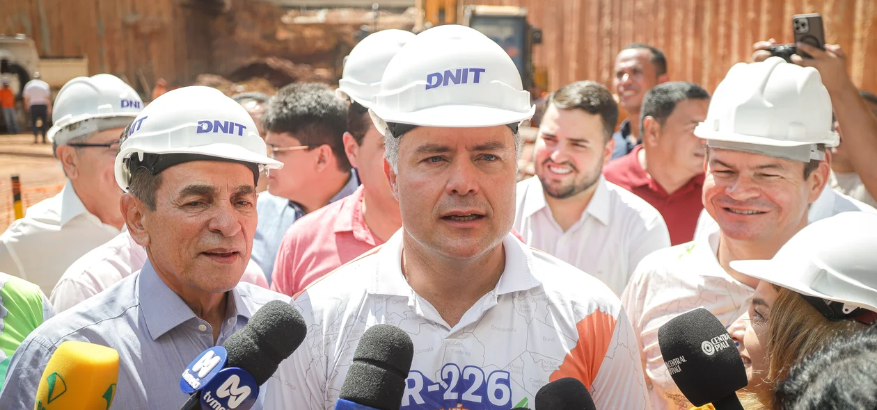 Ministro Renan Filho durante seu pronunciamento