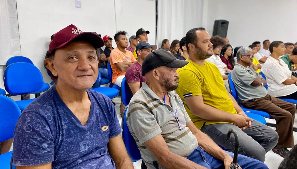 O evento ocorreu na segunda-feira, 15 de abril