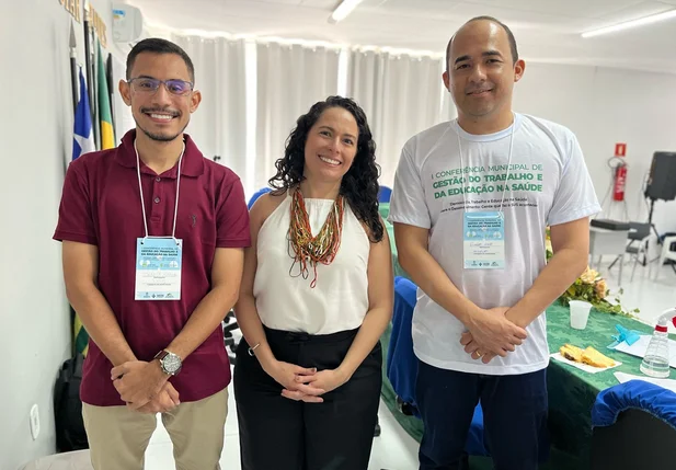 O secretário municipal de Saúde, Dérick Kawan esteve presente