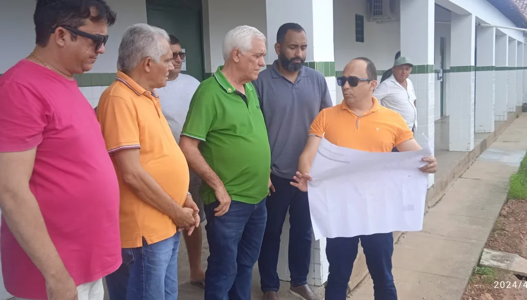 o vice Governador do Piauí, Themístocles Filho, esteve no local