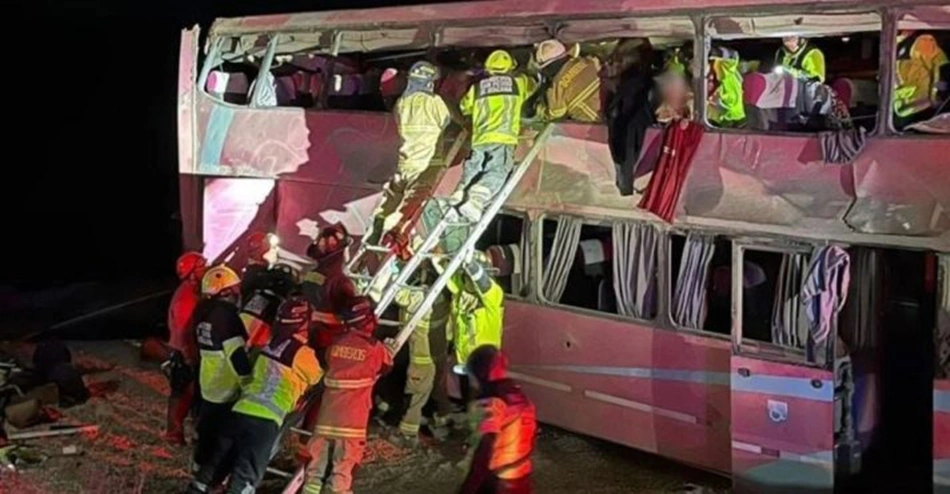 Ônibus de turismo com brasileiros capoto no norte do Chile