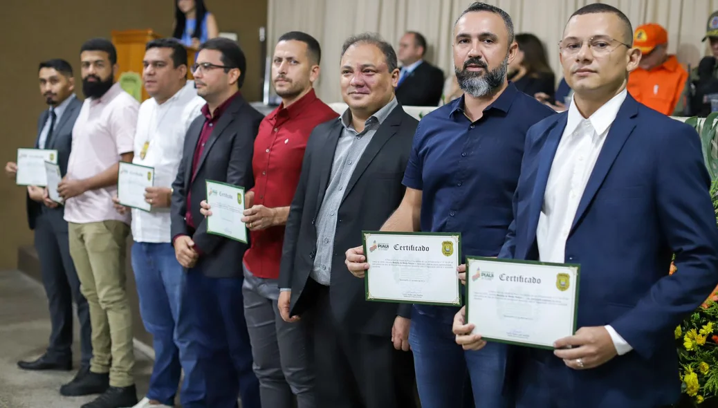 Policiais Civis homenageados