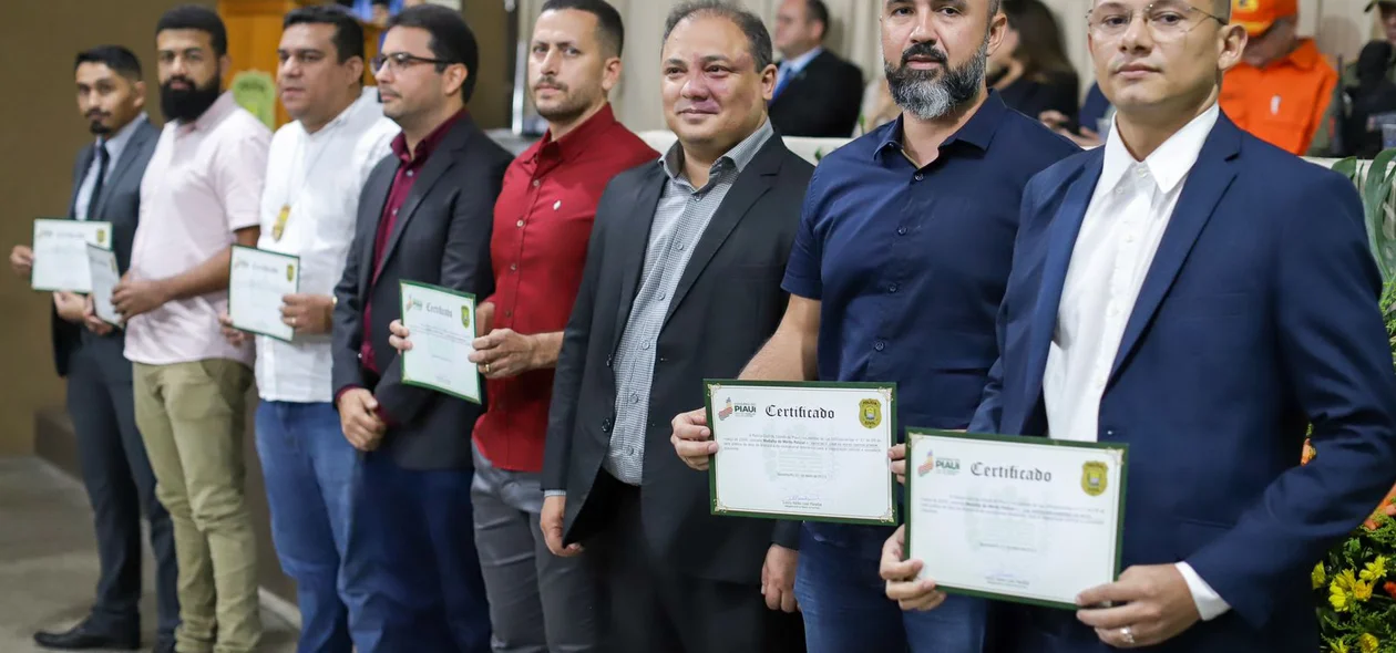 Policiais Civis homenageados