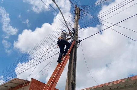 Prefeitura de Jatobá do Piauí faz reparos na iluminação pública