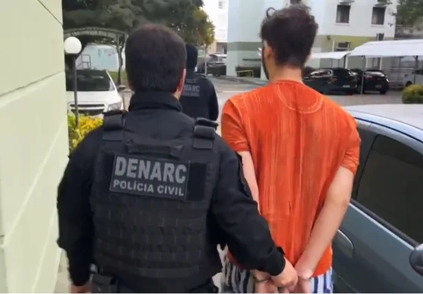 Prisão durante operação do DENARC em Teresina