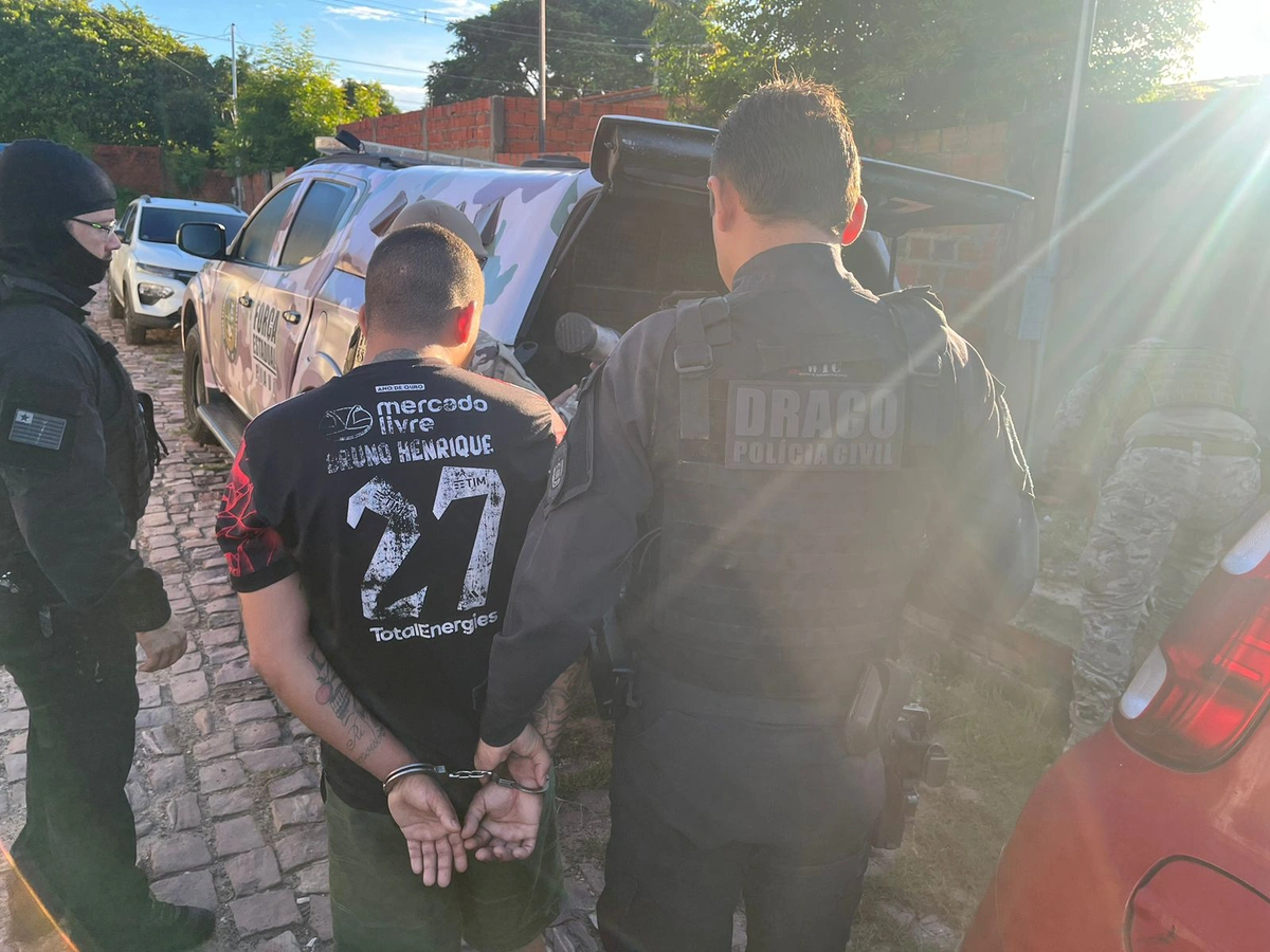 Prisão realizada pelo DRACO durante operação na Grande Pedra Mole