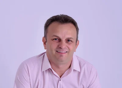 Professor Assis Carvalho