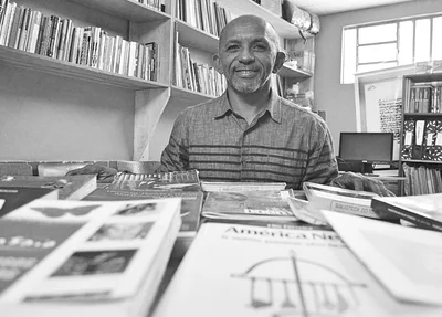Professor da Uespi Elio Ferreira