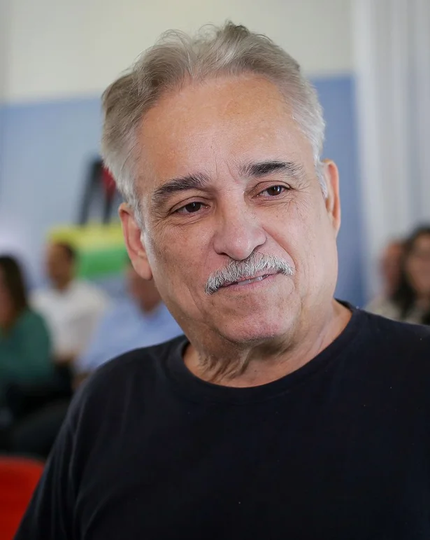Robert Rios