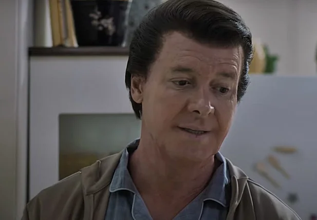 Rodrigo Faro interpreta Silvio Santos