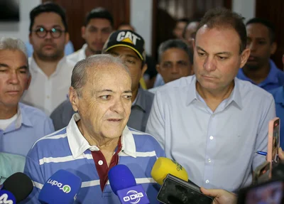 Sílvio Mendes ao lado de Jeová Alencar