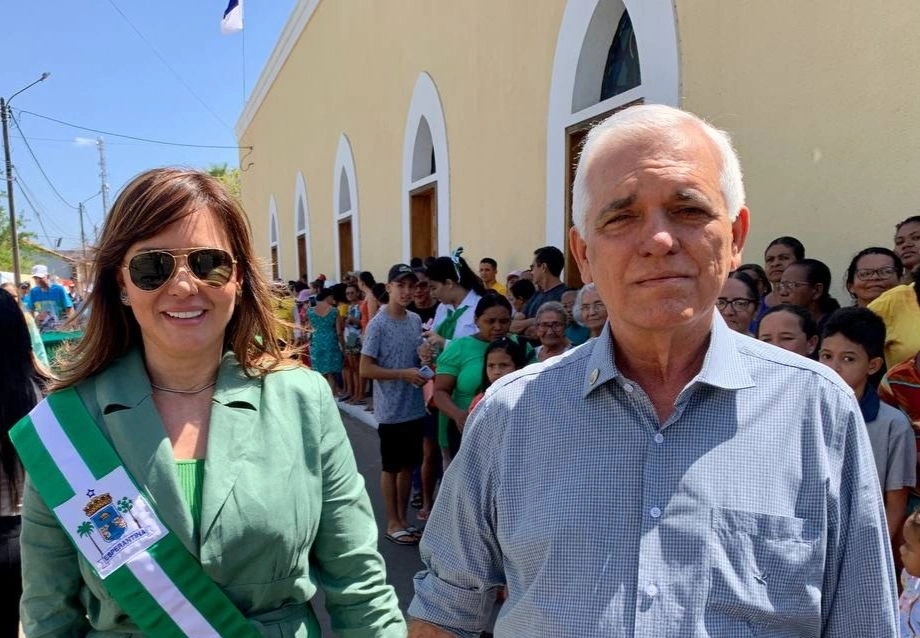 Themístocles Filho e Ivanária Sampaio