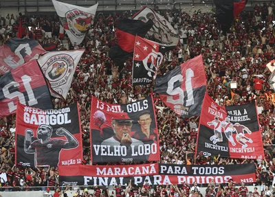 Torcida do Flamengo demontra apoio a Gabigol